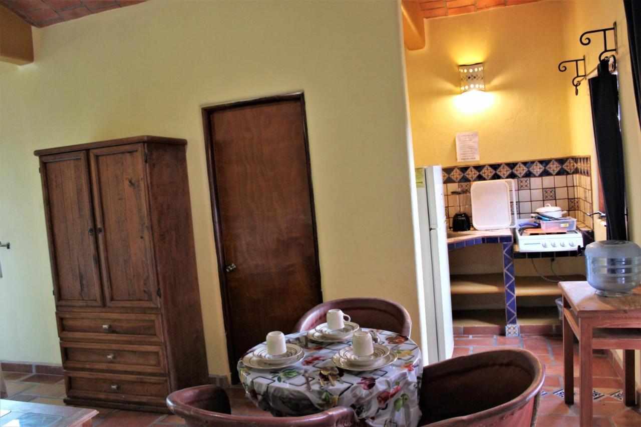 Posada Las Flores Los Ayala Kültér fotó