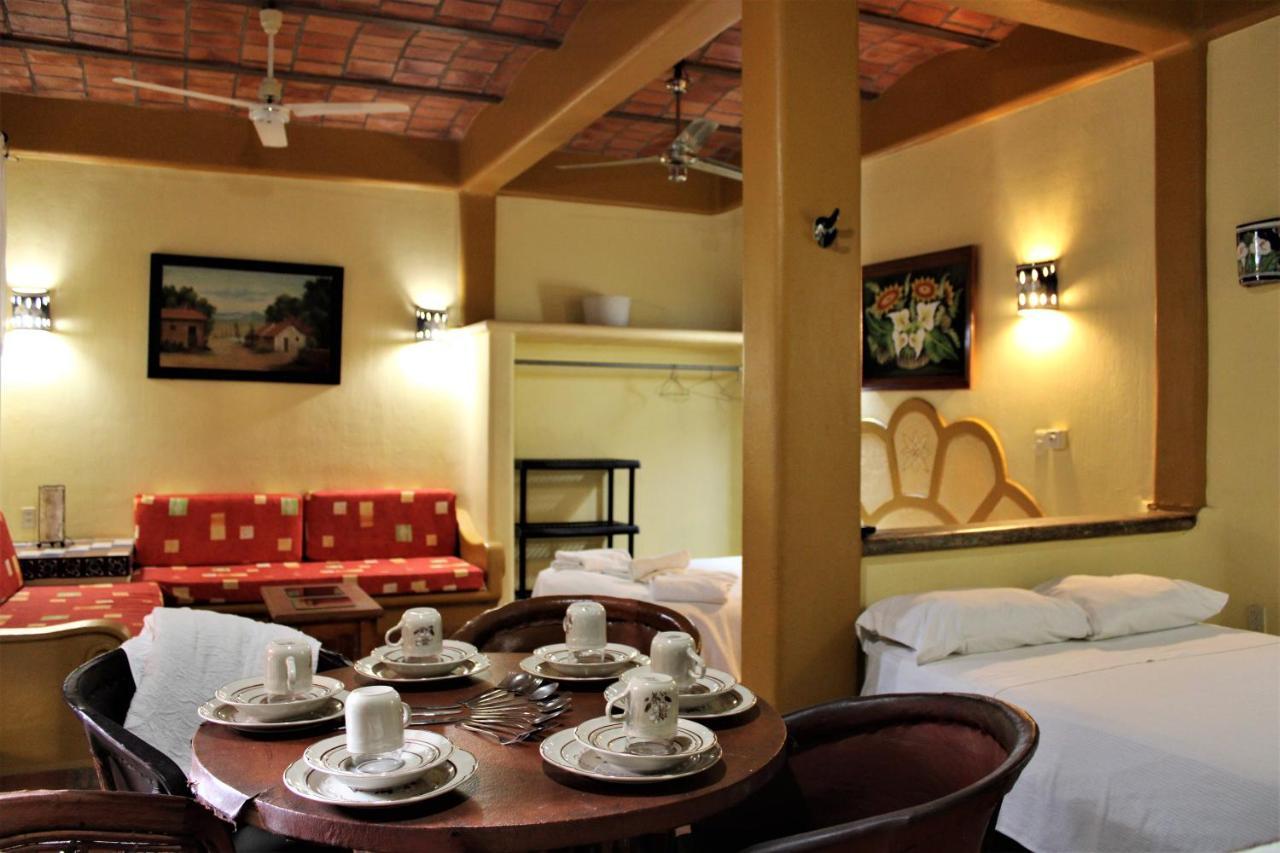 Posada Las Flores Los Ayala Kültér fotó